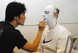 谷中　歌舞伎体験の様子