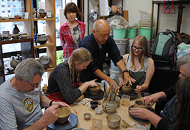 谷中　陶芸体験の様子
